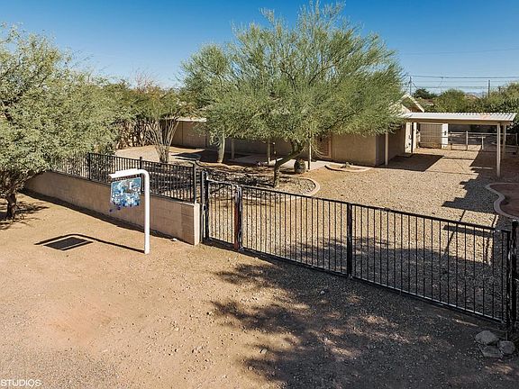 2nd image of 34735 N Camino Largo
