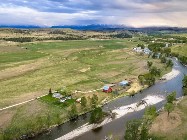 45 Pheasant Ln, Columbus, MT 59019