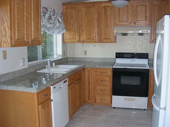4th image of 9743 NE 138th Pl