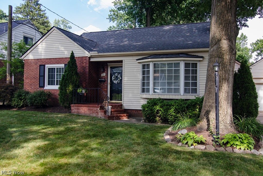 107 Goodhue Dr, Akron, OH 44313 Zillow