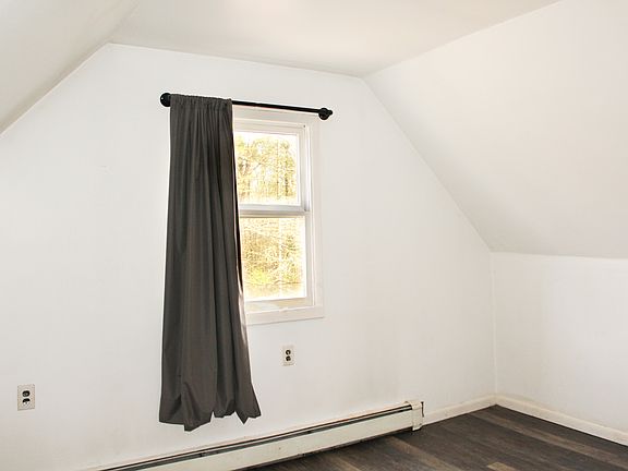 3rd image of 29 Schultz Rd #2