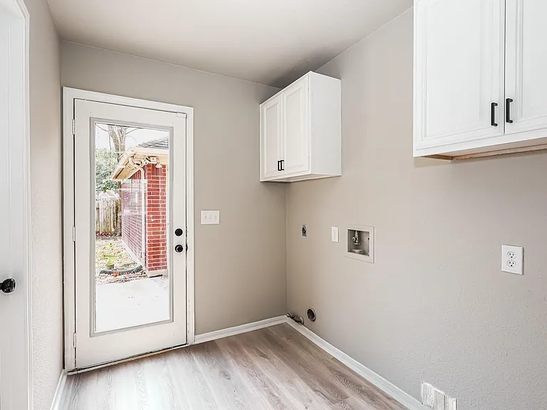 18703 Evergreen Falls Dr — Photo 14