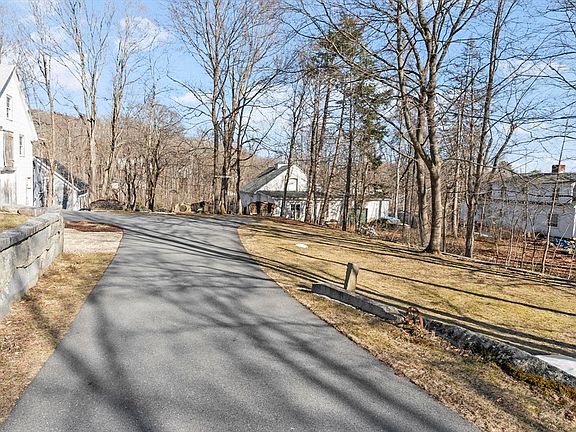 3rd image of 6 Water St