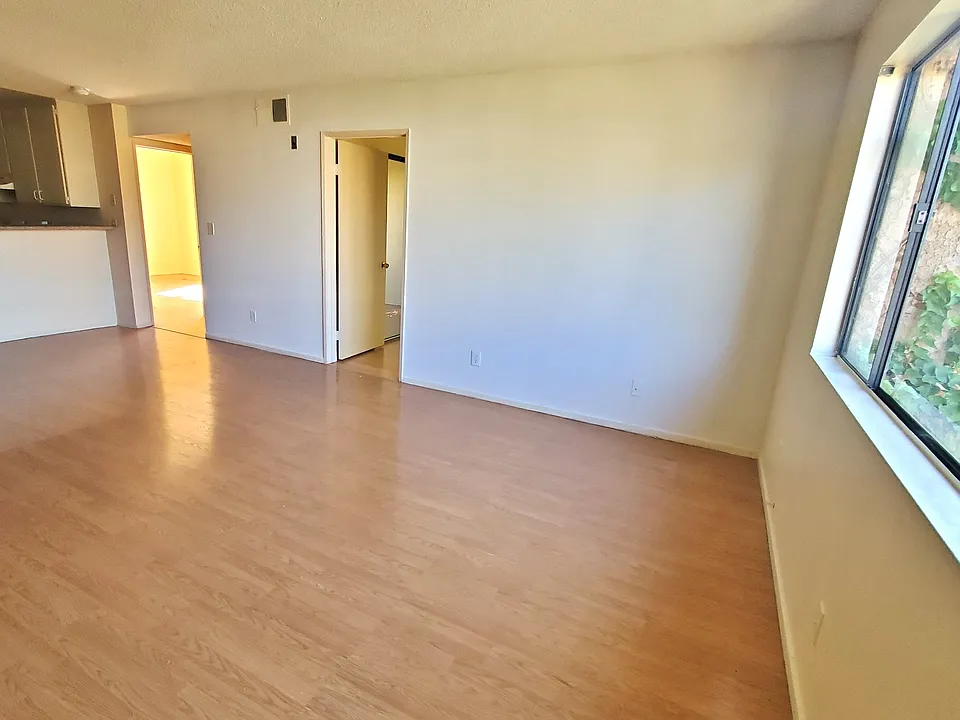 121 S Pacific Ave #312
