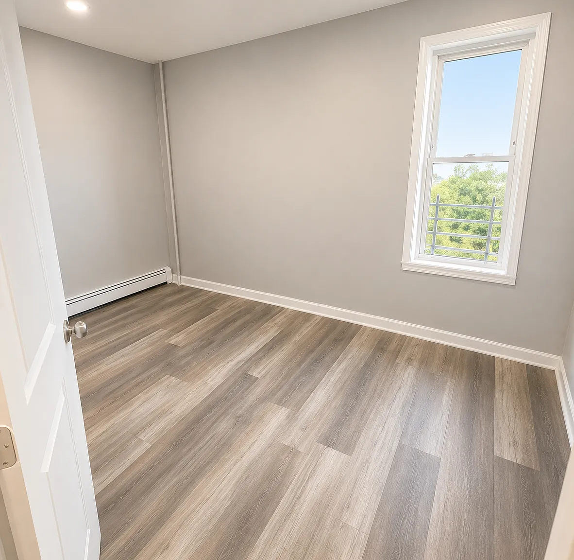 3 bed, 1.0 bath, 700 sqft, $1,995 — Photo 4