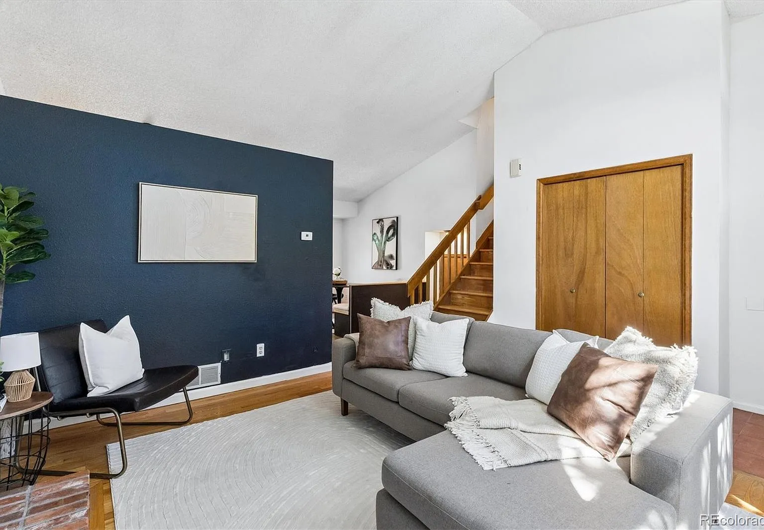 3 bed, 1.0 bath, 1012 sqft, $2,800 — Photo 4