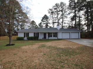 1475 Compton Woods Dr, Loganville, GA