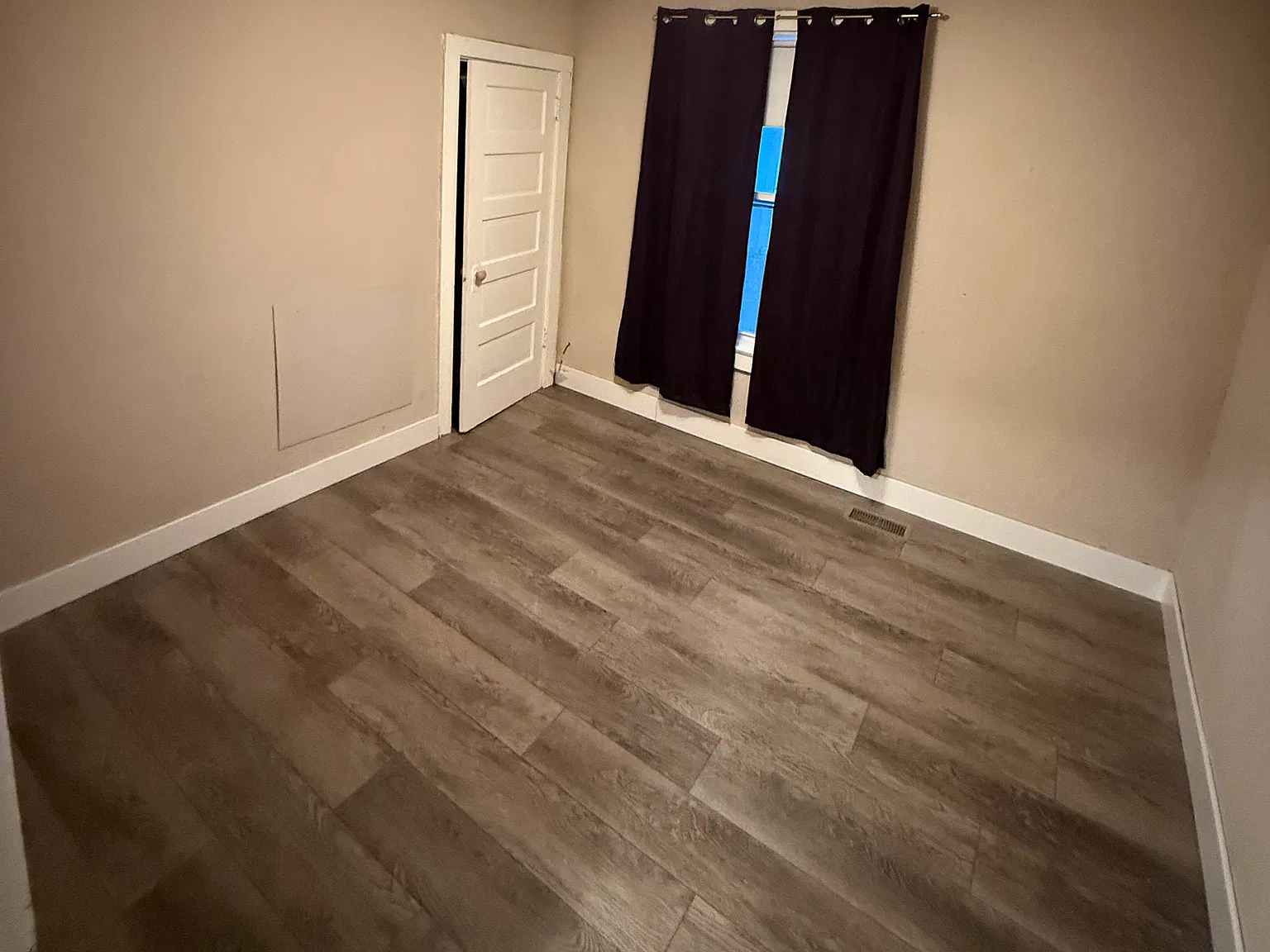6 bed, 1968 sqft, $600 — Photo 3