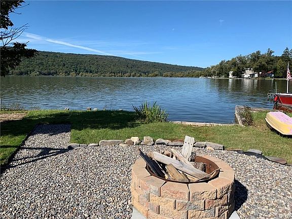 4th image of 3791 Mooney Dr