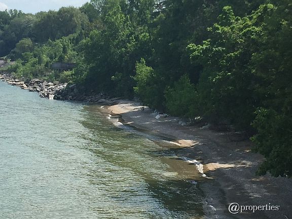 2nd image of 1815 Shore Acres Dr