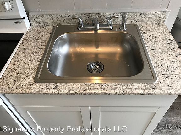 5th image of 347 N Railroad St #7398632