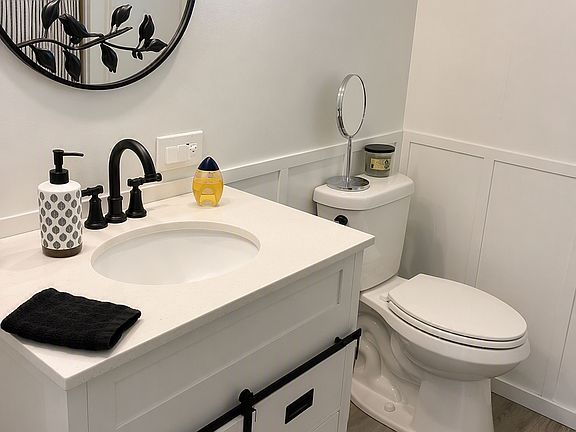 5th image of 9025 Rawlins Ave #12