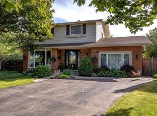 28 Ramsgate Dr, Hamilton, ON L8G 3V5