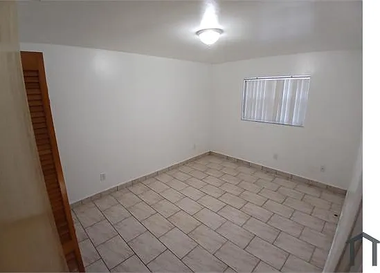 431 E 30th St #103 — Photo 13