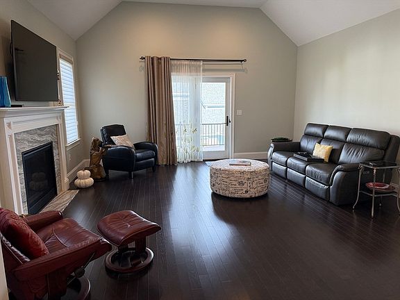 5th image of 13 Birkdale Ln #13
