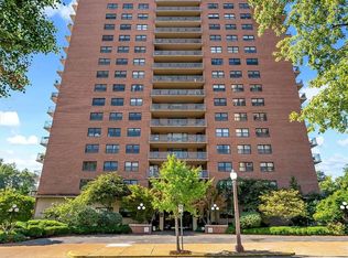 4466 W Pine Blvd APT 4D, Saint Louis, MO