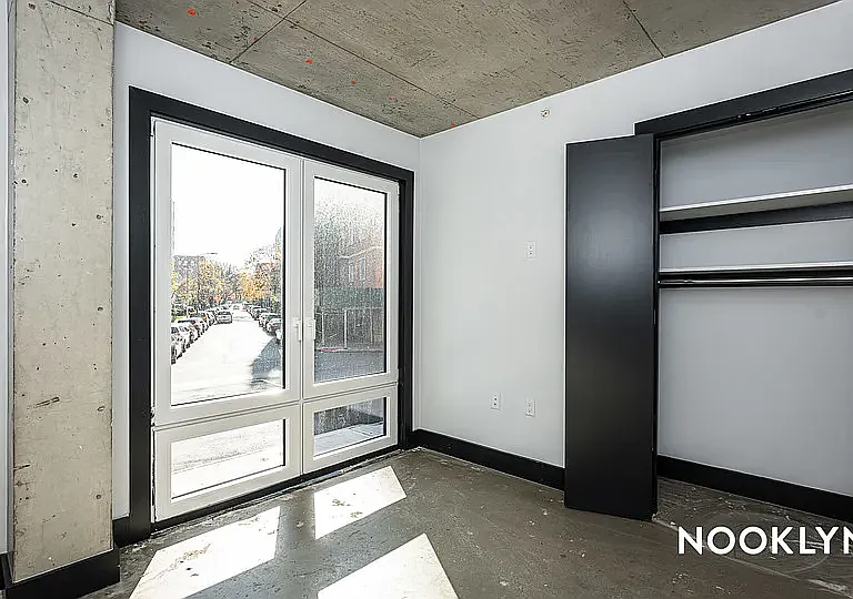 639 Foster Ave #305 — Photo 8