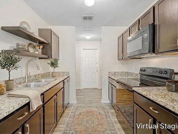 4th image of 1907 Morgan St