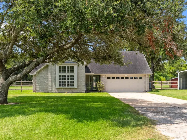 3855 County Road 960, Alvin, TX 77511