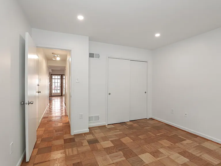 1609 Corcoran St NW #14 — Photo 2