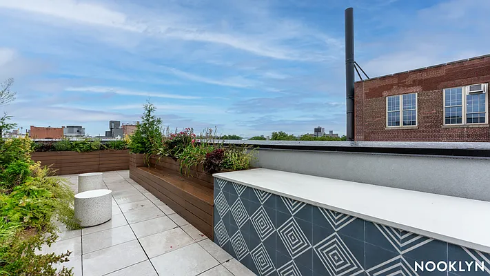 Rented by Ladore Management | media 15