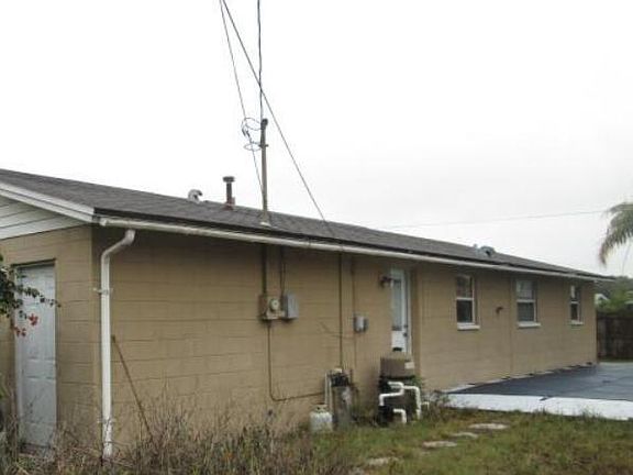 4th image of 8705 58th Ln N