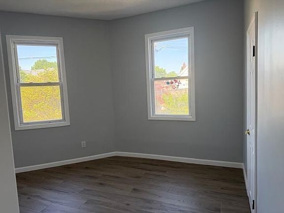 2nd image of 770-772 Kearny Ave #2