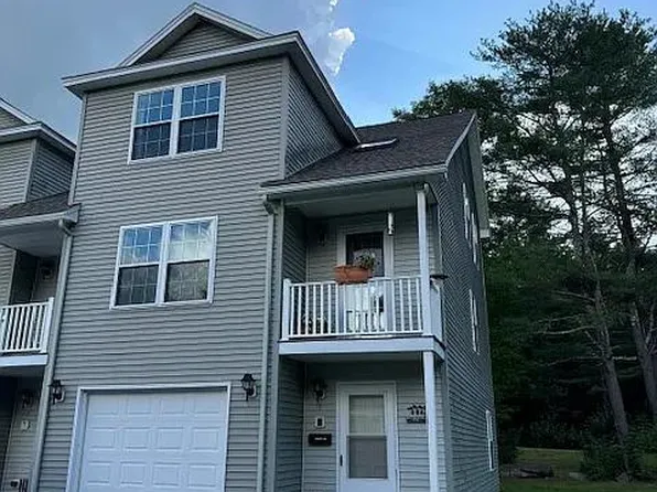 1 Ledges Ct, Lewiston, ME 04240