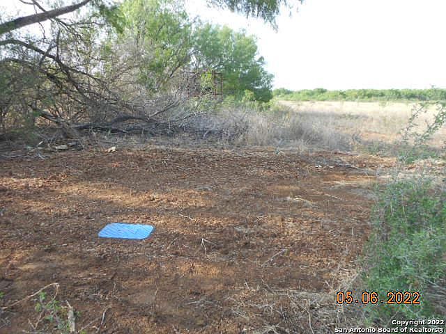 2nd image of 1111 County Road 432