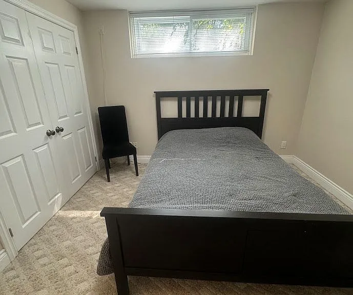 31 Whitelock Cres #BASEMENT — Photo 12