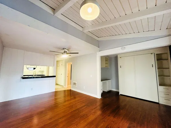 1040 W Macarthur Blvd, Santa Ana, CA 92707