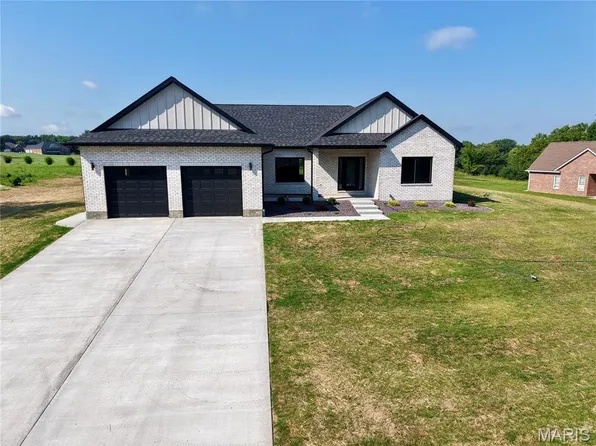 52839 Norwoods Pl, Hannibal, MO 63401