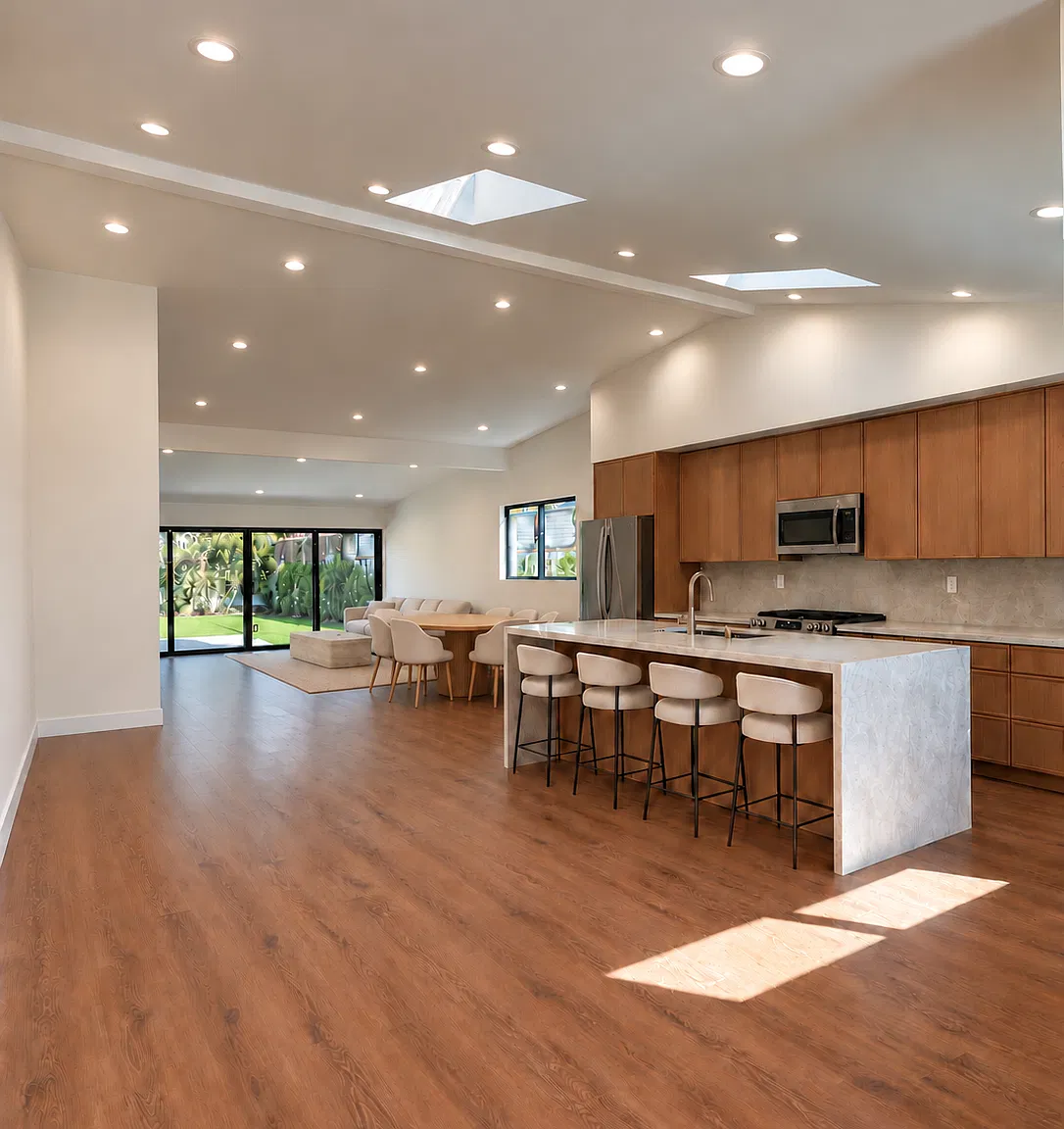 4 bed, 2000 sqft, $6,950 — Photo 4