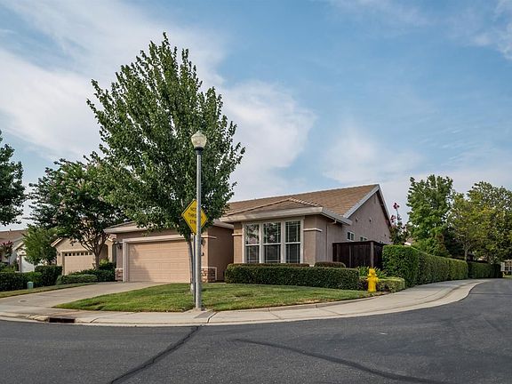 2nd image of 3600 Brighton Ct