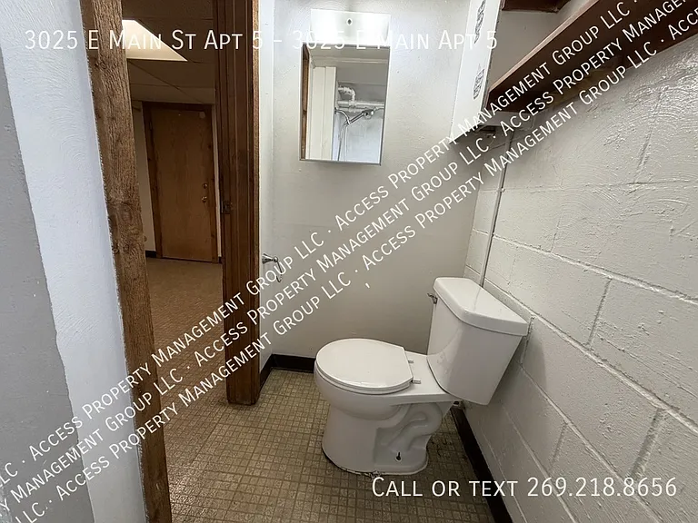3025 E Main St #5 — Photo 4