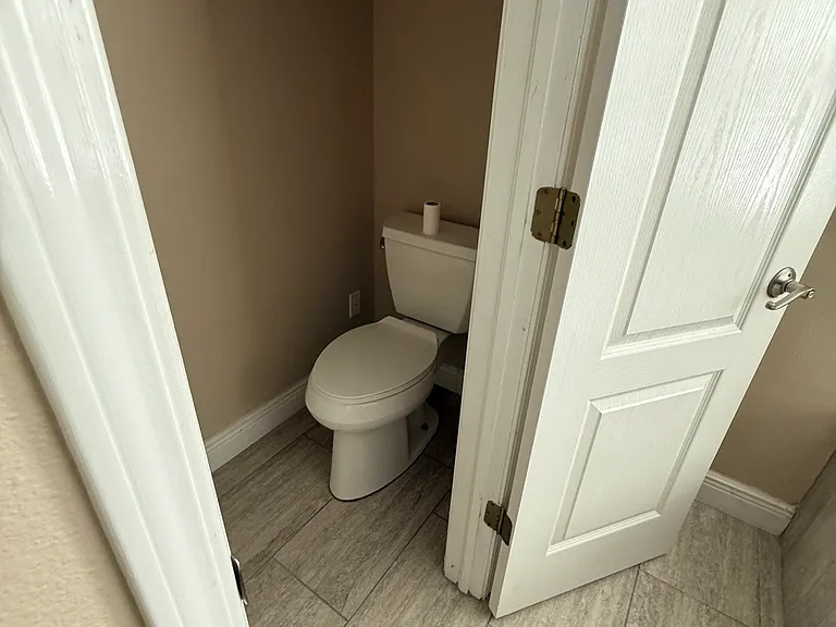 1549 Sweetspire Dr — Photo 12