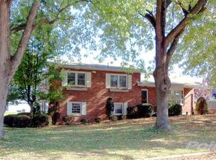 3059 Maple Ave, Reading, PA 19605