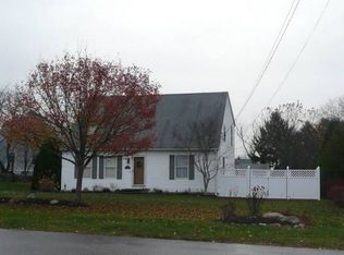 37 Clifford Dr, Westerly, RI 02891