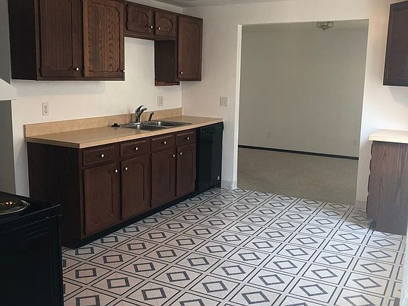 2nd image of 1021 Harwood Dr