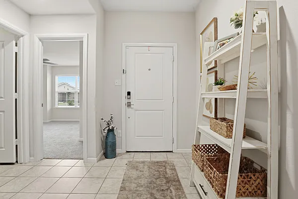 4 bed, 2103 sqft, $2,750 — Photo 2