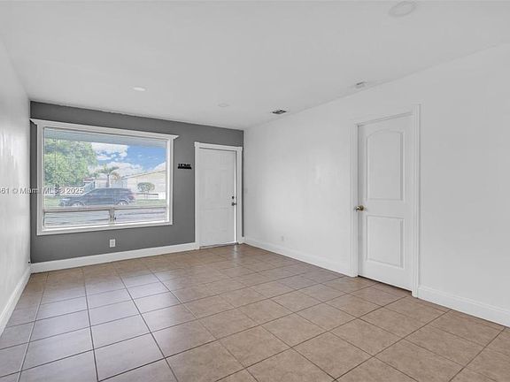 3rd image of 3171 NW 16th St #3171