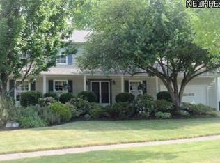2059 Edenhall Dr, Lyndhurst, OH
