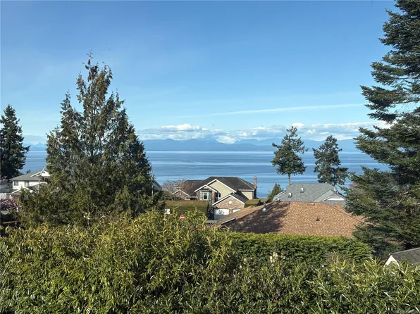 114 Nona Pl, Nanaimo, BC V9V 1B6