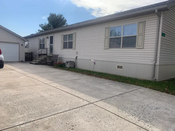1170 Ash Ct, Manteno, IL 60950