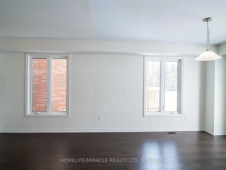 19 Greer St — Photo 7