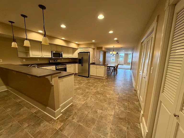 241 Main St #1 — Photo 5