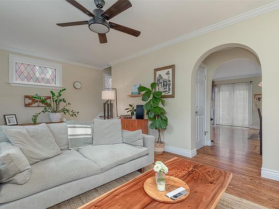 4th image of 7338 Ahern Ave