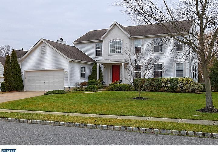 For Sale: 47 E Meadowbrook Cir, Sicklerville, NJ 08081