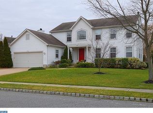 47 E Meadowbrook Cir, Sicklerville, NJ 08081
