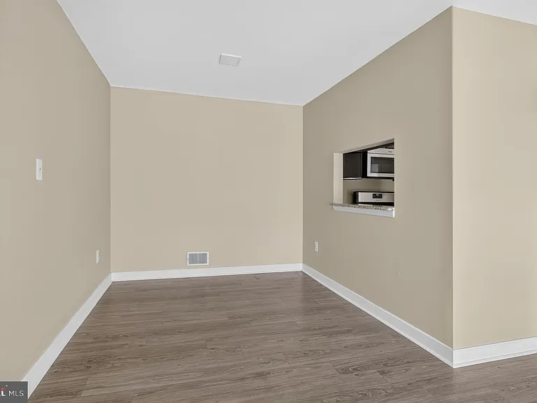 18 Quince Ct — Photo 8